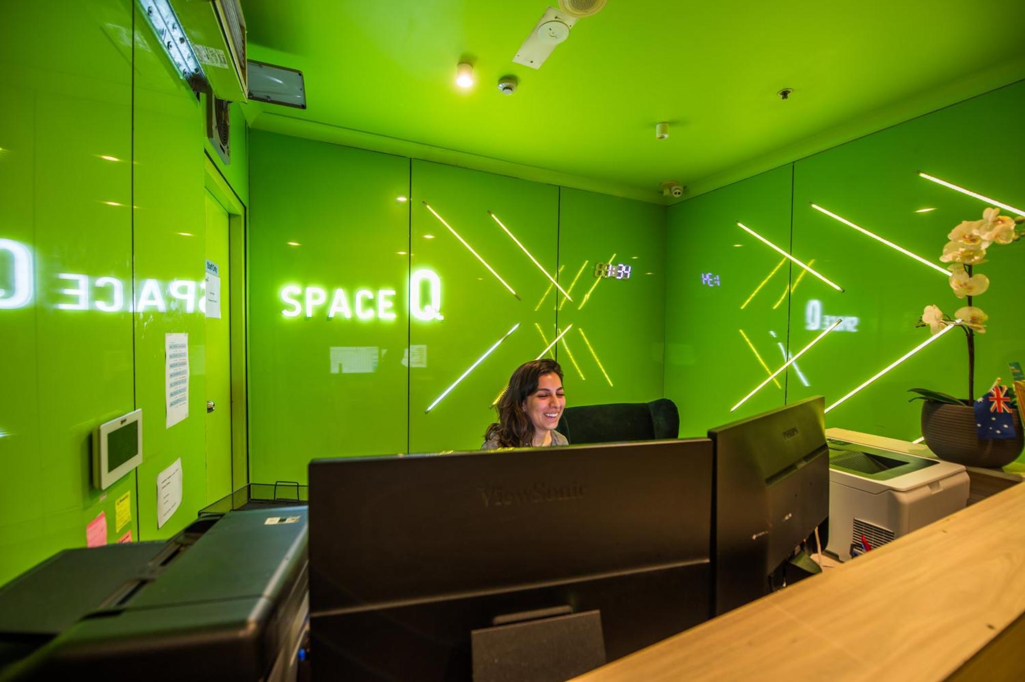 Space Q Capsule Hotel Sídney Exterior foto